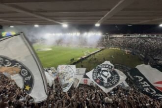 Vasco mantém foco em São Januário após oferta do Maracanã para duelo decisivo