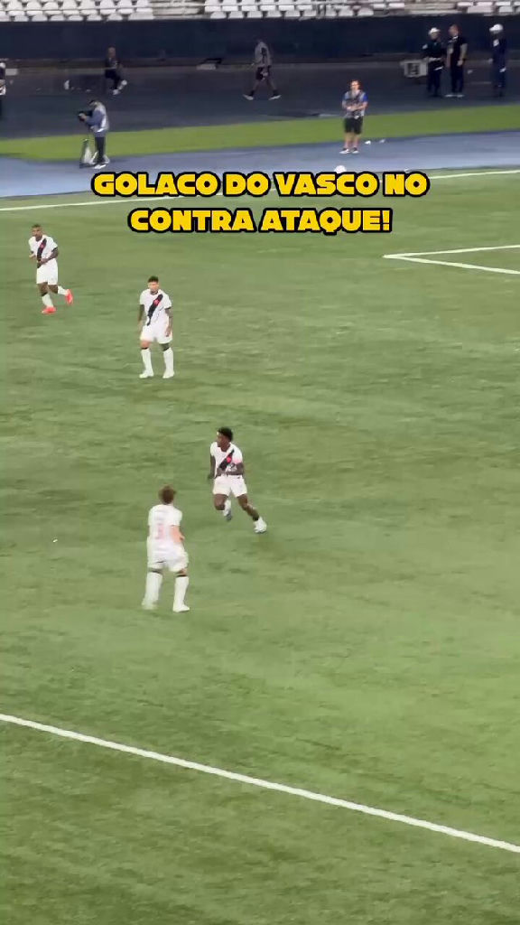 Vasco marca golaço em contra-ataque fulminante contra o Botafogo