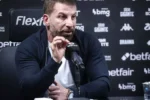 Vasco negocia a contratação de Raphael Rezende para reforçar o departamento de futebol