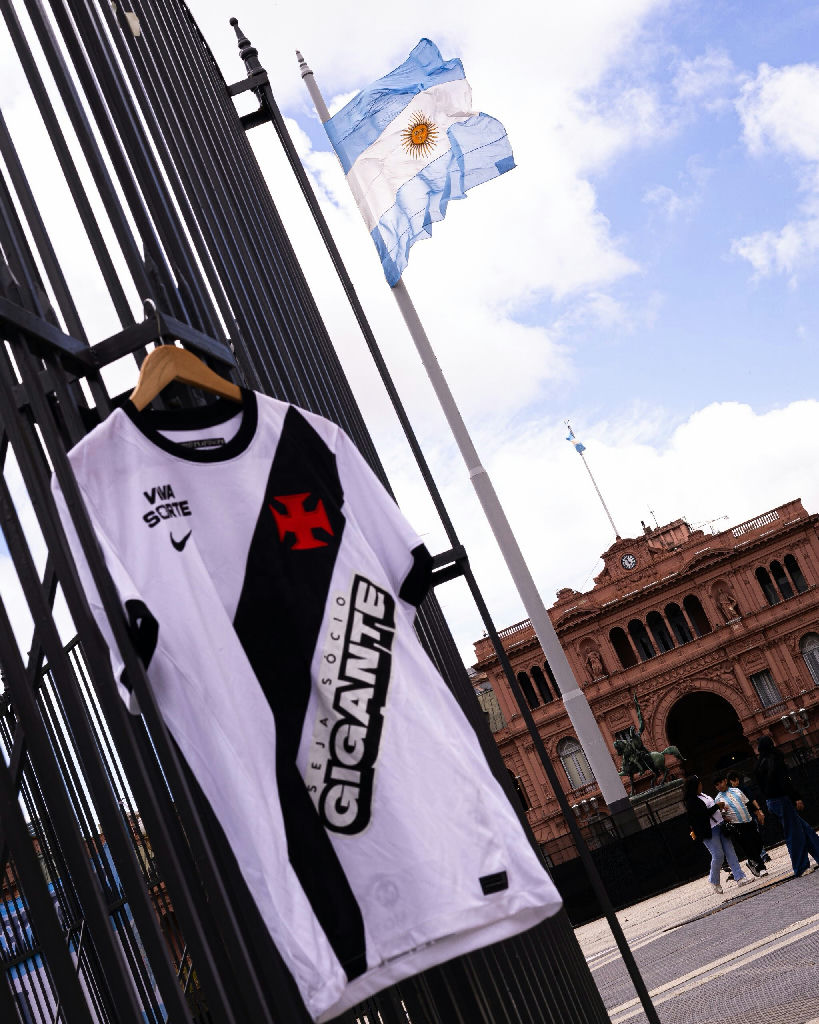 Vasco promove sua marca em pontos turísticos icônicos de Buenos Aires