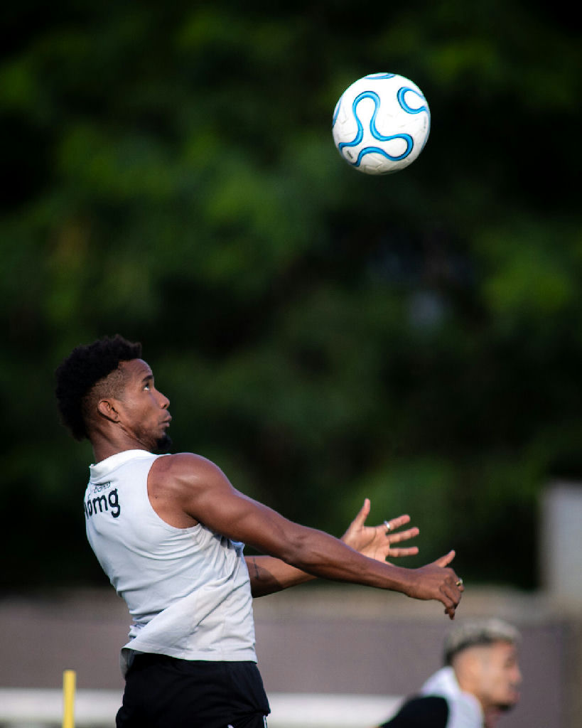 Vasco realiza treino no CT Moacyr Barbosa de olho na Sul-americana