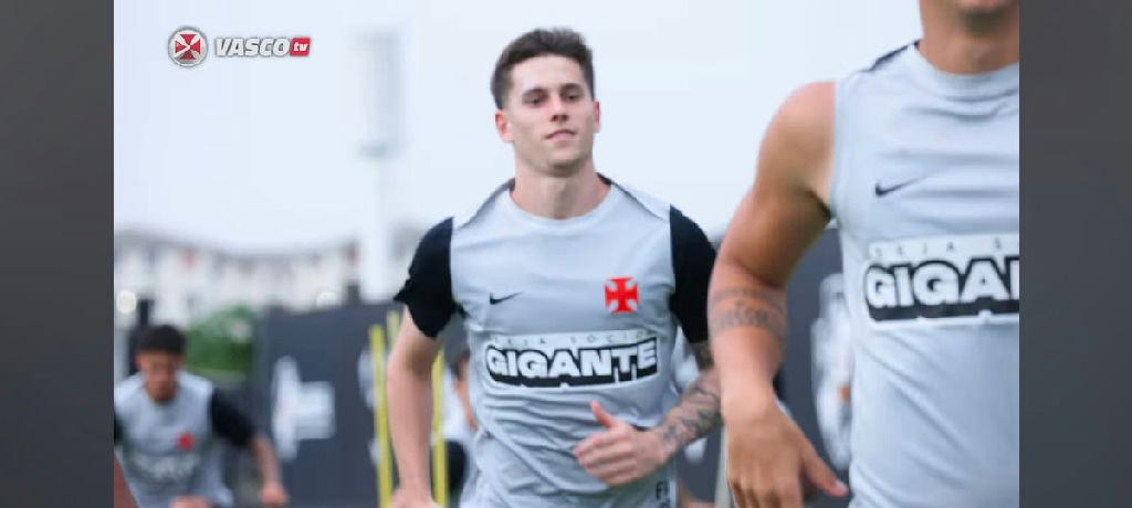 Vasco reintegra Guilherme Estrella e Loide Augusto aos treinos no CT Moacyr Barbosa