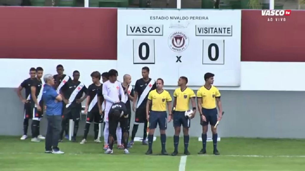 Vasco Sub-16 brilha com goleada e destaque de Gustavo Moura