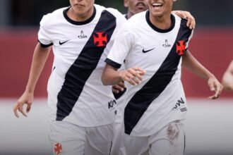 Vasco supera o nova Cidade por um a zero na Copa Rio Sub quinze