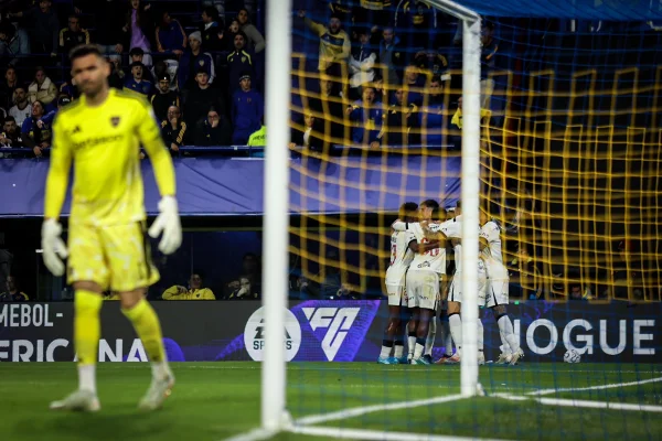 Vasco vence Boca Juniors na Bombonera e encerra invencibilidade histórica