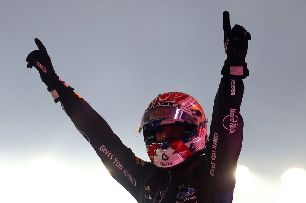 Verstappen domina GP de Singapura e amplia vantagem na Fórmula 1