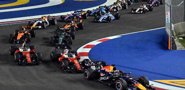 Verstappen domina GP de Singapura e mantém sequência de vitórias na Fórmula 1
