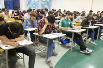 Vestibular da Fuvest reduz questões da primeira fase para aprofundar reflexão