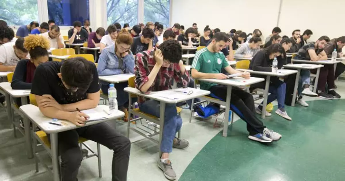 Vestibular da Fuvest reduz questões da primeira fase para aprofundar reflexão