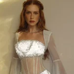 Vestido branco se firma como tendência essencial para primavera-verão