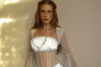 Vestido branco se firma como tendência essencial para primavera-verão