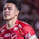 Vila Nova consolida liderança na Série B e projeta acesso à elite do futebol