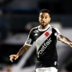 Volante recusa oferta inicial de renovação do Vasco mas prioriza permanência