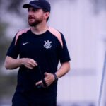 William Batista defende elenco do Corinthians e projeta chegada de Seedorf
