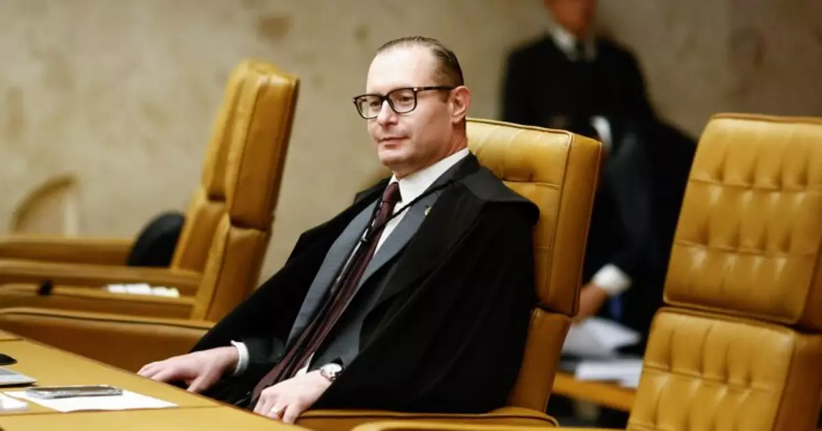 Zanin determina manutenção de votação até as 19h onde urnas seguem abertas