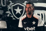 Ziyech projeta futuro vitorioso e busca títulos com a camisa do Botafogo